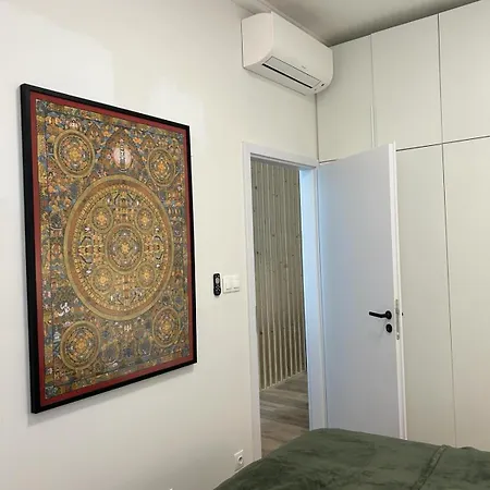 Stylish 2br In Excellent Location * بودابست