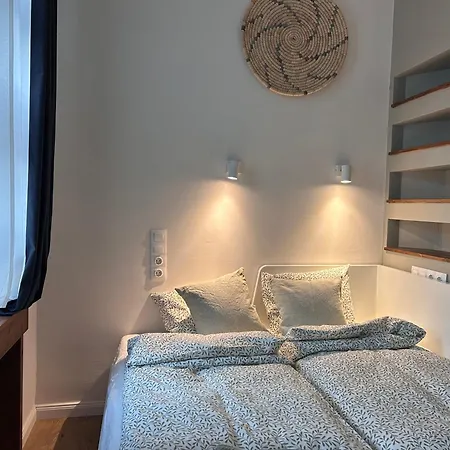 Stylish 2br In Excellent Location شقة *