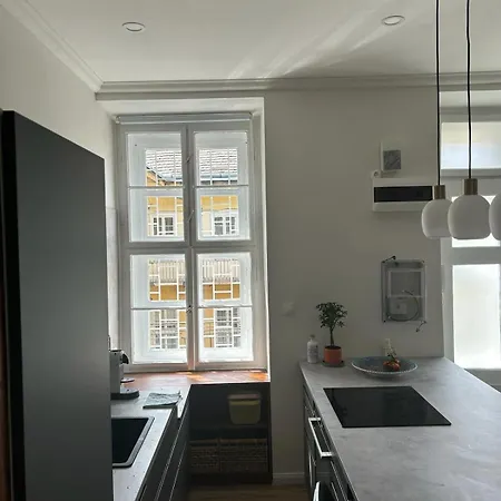 Stylish 2br In Excellent Location Budapest