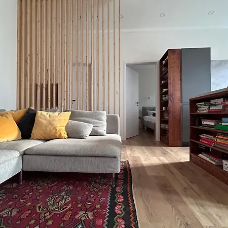 Stylish 2br In Excellent Location דירה בודפשט